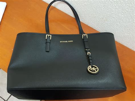 bolsa mk negra